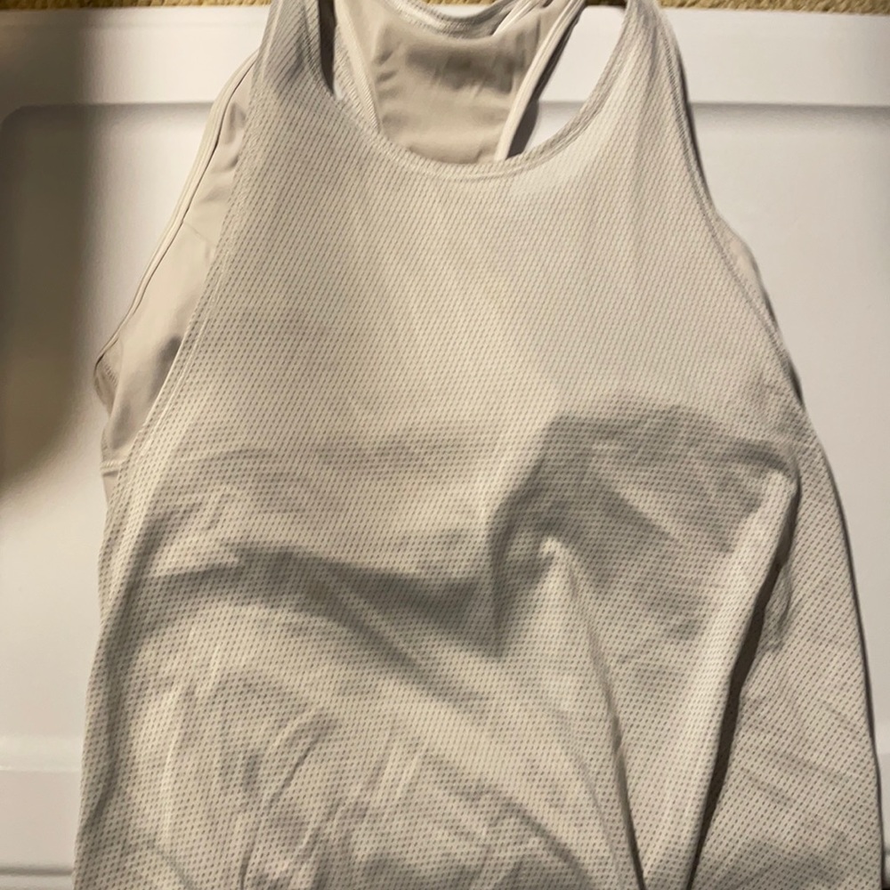 Lululemon top with bra attached